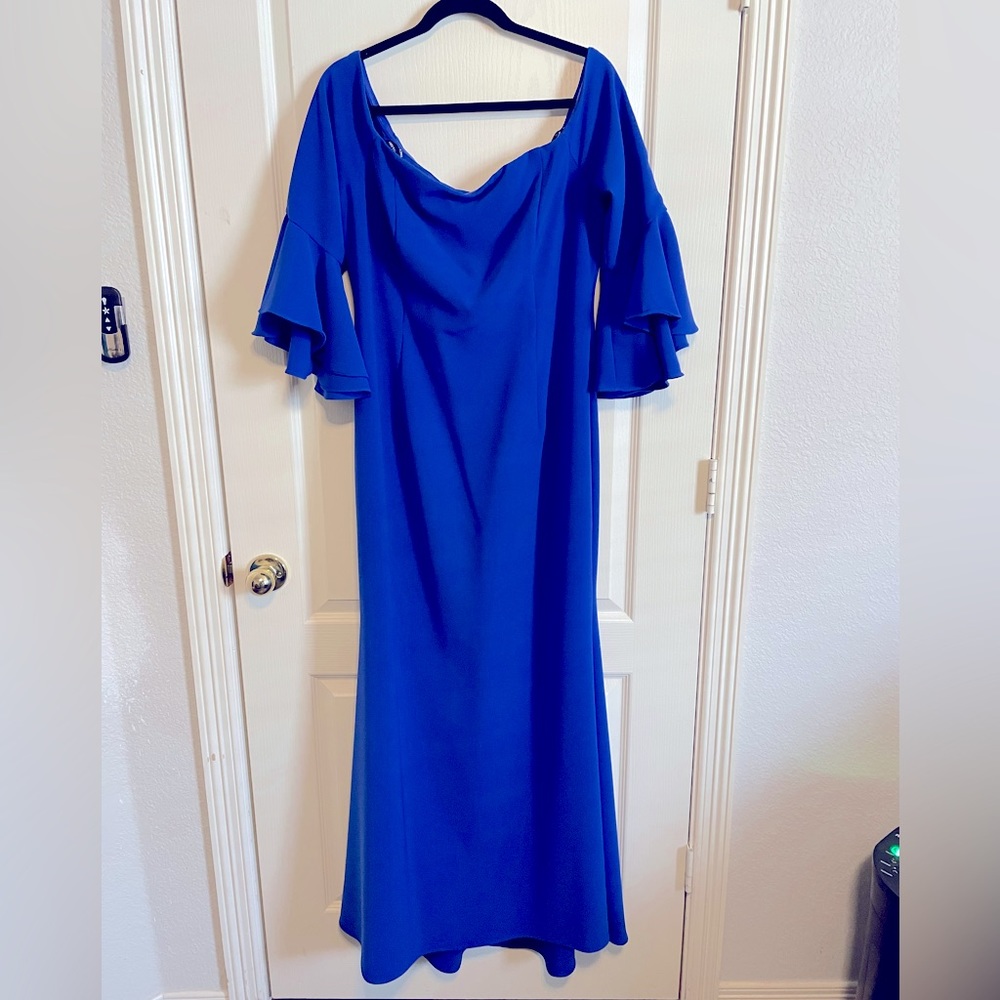 Vince Camuto Off Shoulder Bell Sleeve Gown